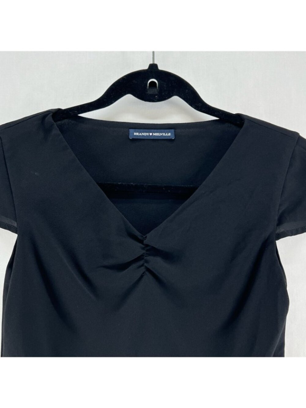 Brandy Melville Mesh Ruched V-Neck Top Womens One Size Cap Sleeve Pullover Black - Picture 6 of 9